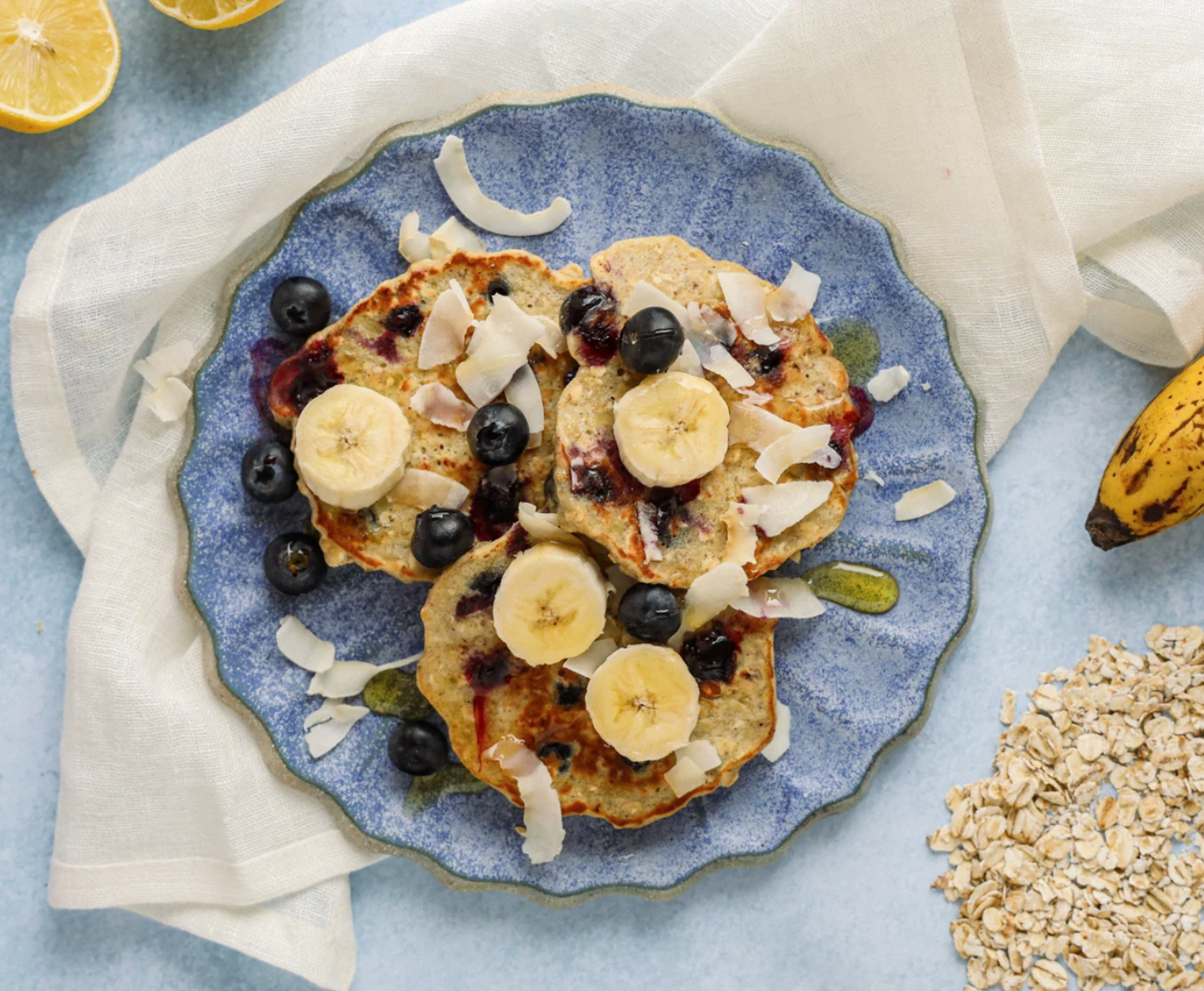 Protein-Pfannkuchen und Porridge